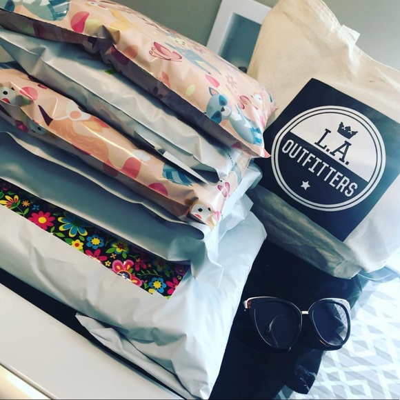 LIKE to Bookmark my Closet! - Picture 3 of 6